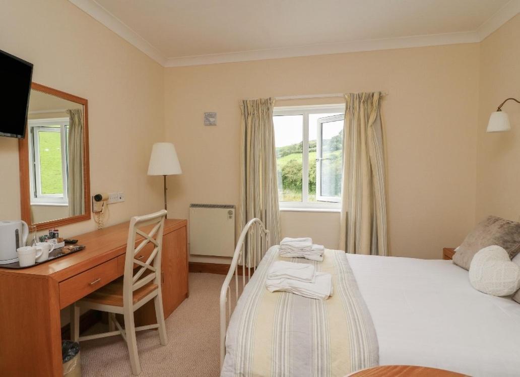 Llety Ceiro Guesthouse Aberystwyth Exterior photo